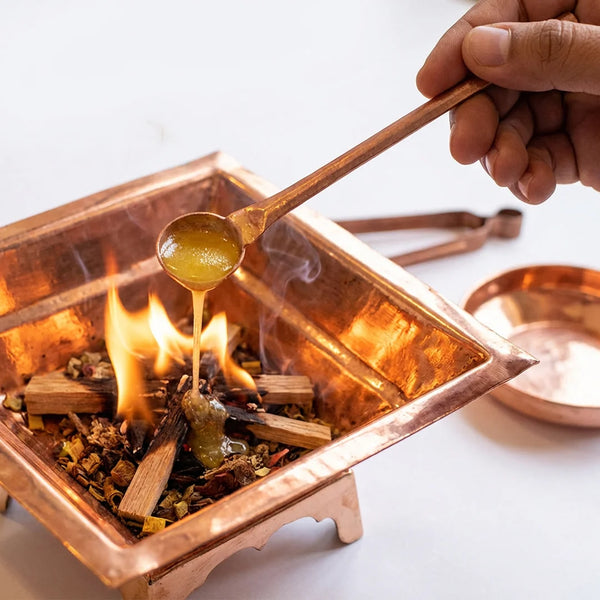 Havan Kund Set For Home | Havan Kund , Havan Kund Stand, Copper Aachamani Spoon, Plate, chimta | Swaha